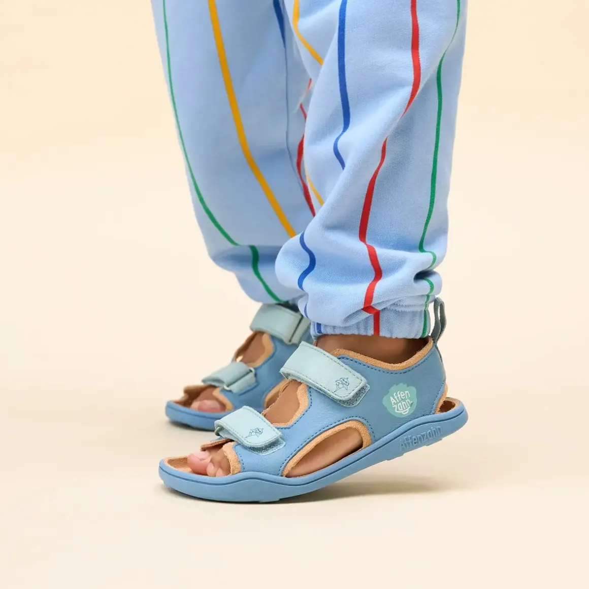 Affenzahn ~ Airy Leder Sandale ~ Hai