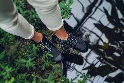 Ahinsa ~ Chitra Trek & Trail Vibram Vegan ~ Schwarz