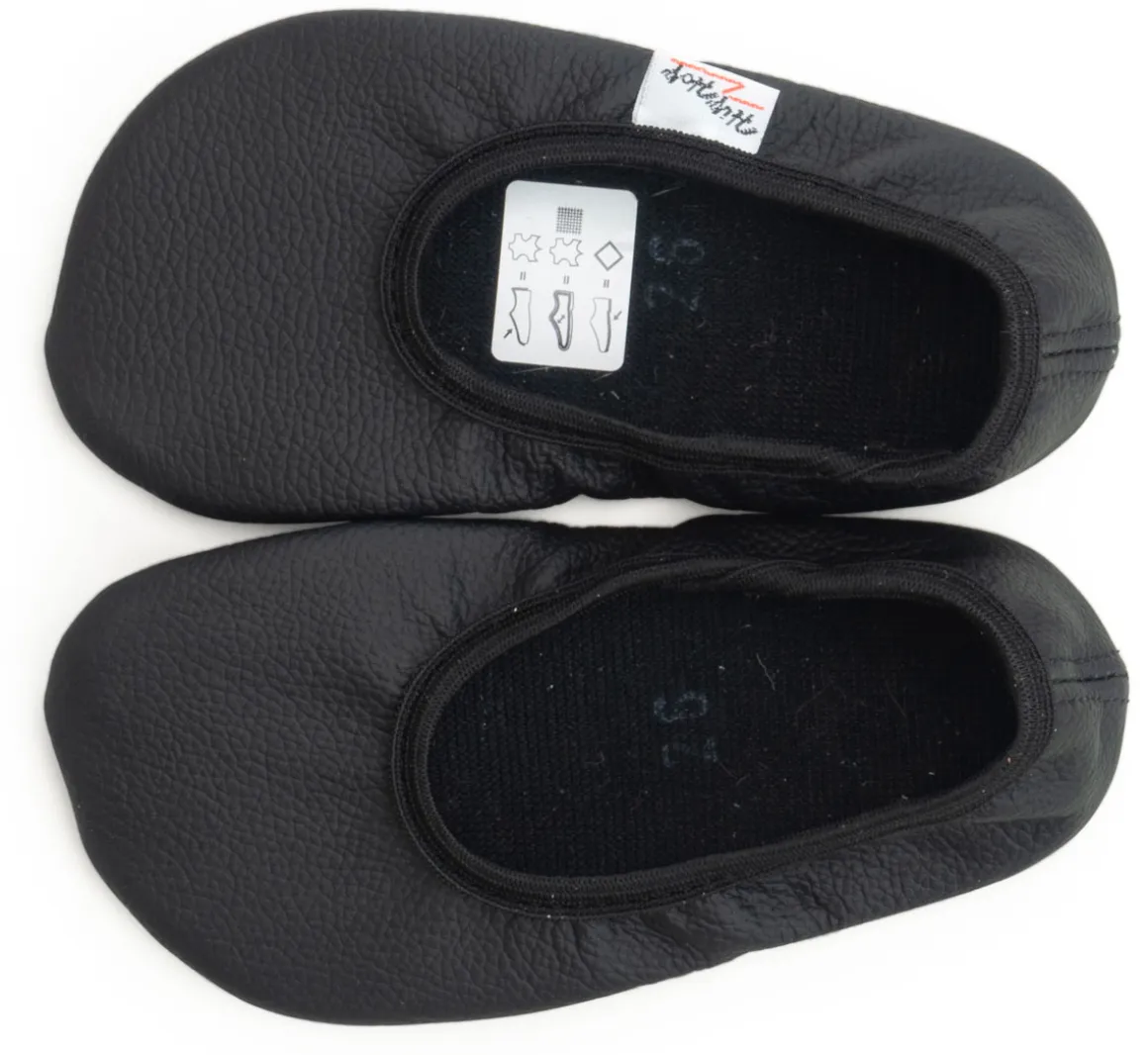OmaKing ~ HipHop Slipper ~ Black