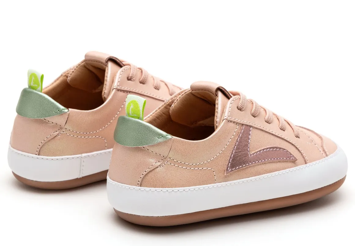 Tip Toey Joey |t ~ Ground Sneaker ~ Candy