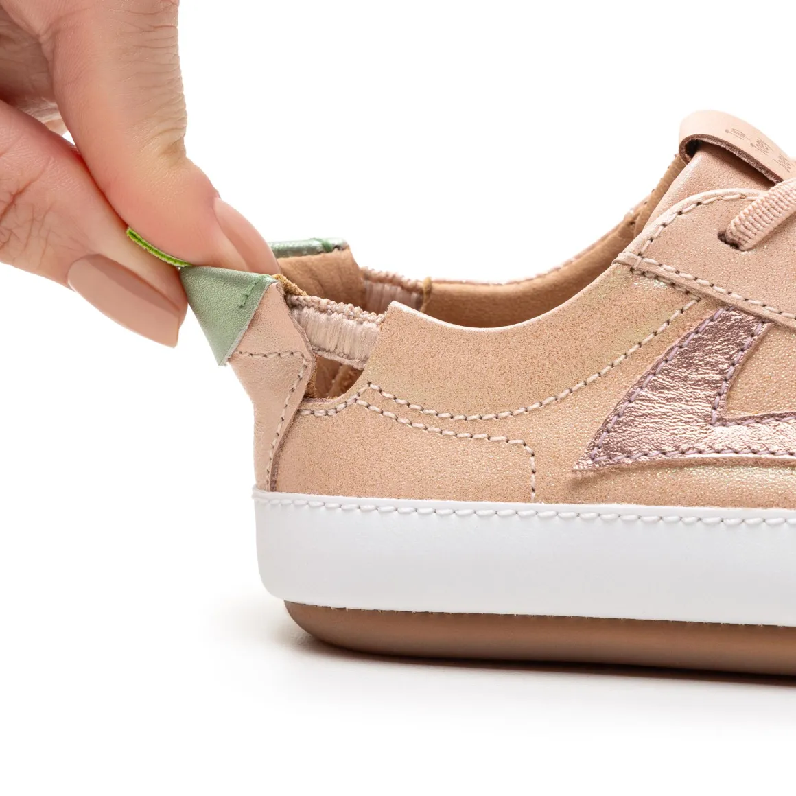 Tip Toey Joey |t ~ Ground Sneaker ~ Candy